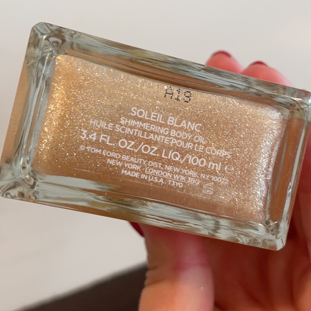 Tom Ford Soleil Blanc shimmering body oil - Picture 4 of 4